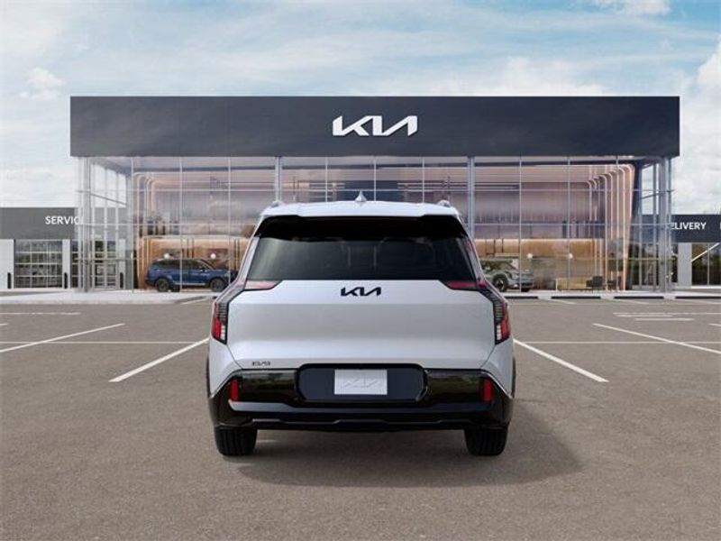New 2026 Kia EV9 LandImage 5
