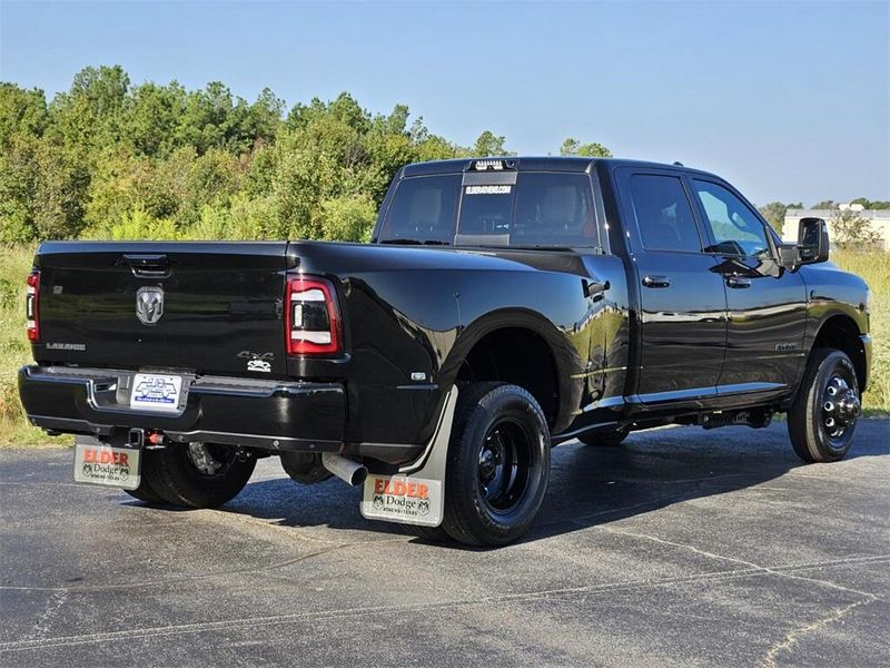 2024 RAM 3500 Laramie Crew Cab 4x4 8