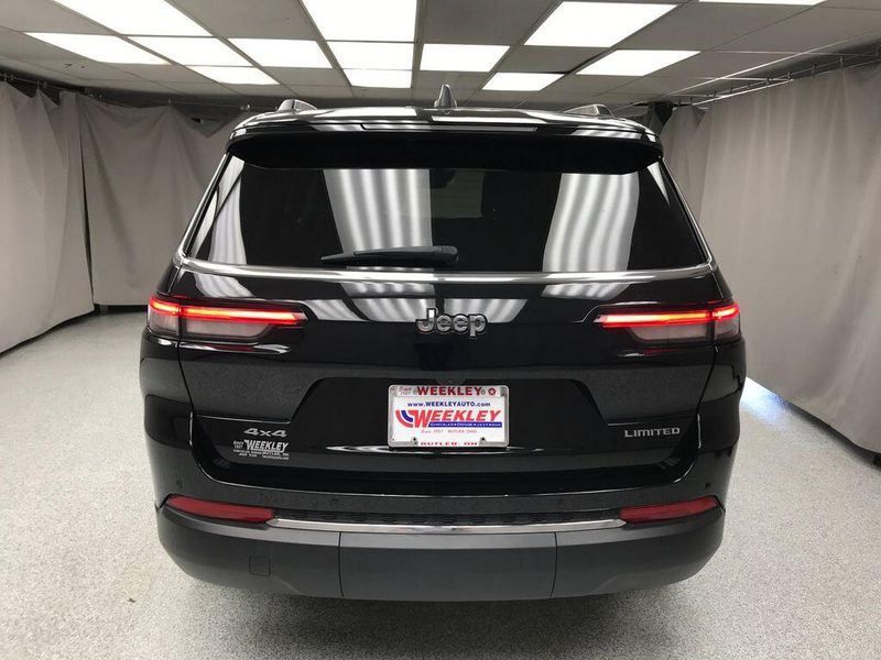 Used 2023 Jeep Grand Cherokee L LimitedImage 19