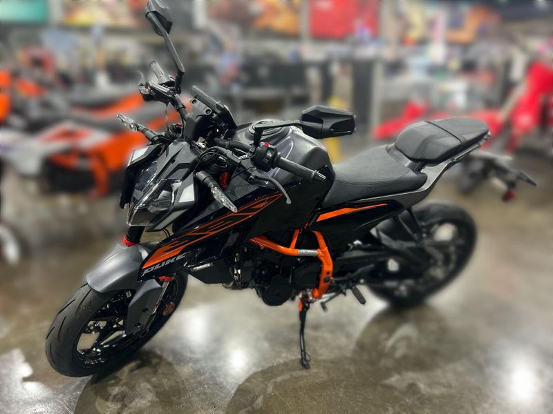 New 2026 KTM 390 DUKE Image 17