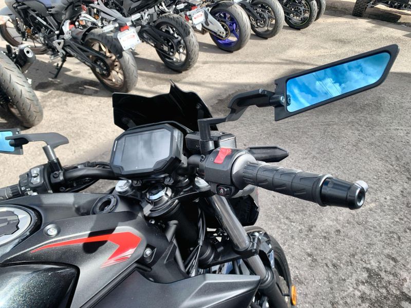 Used 2023 Kawasaki Z650 Base Image 19