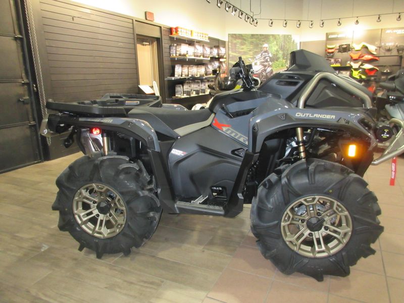 NEW 2026 CAN-AM OUTLANDER X MR 1000R Image 2
