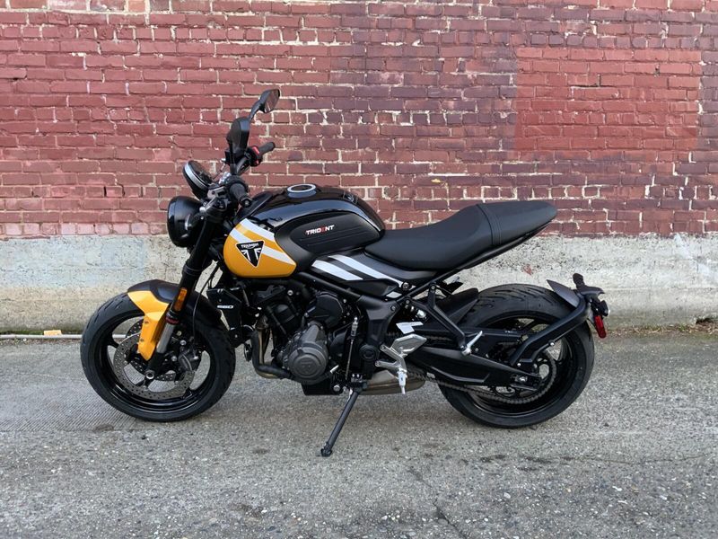 2025 Triumph TRIDENT 660