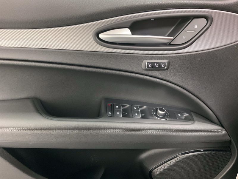 New 2026 Alfa Romeo Stelvio AwdImage 16