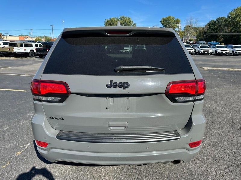 2020 Jeep Grand Cherokee Altitude photo 7