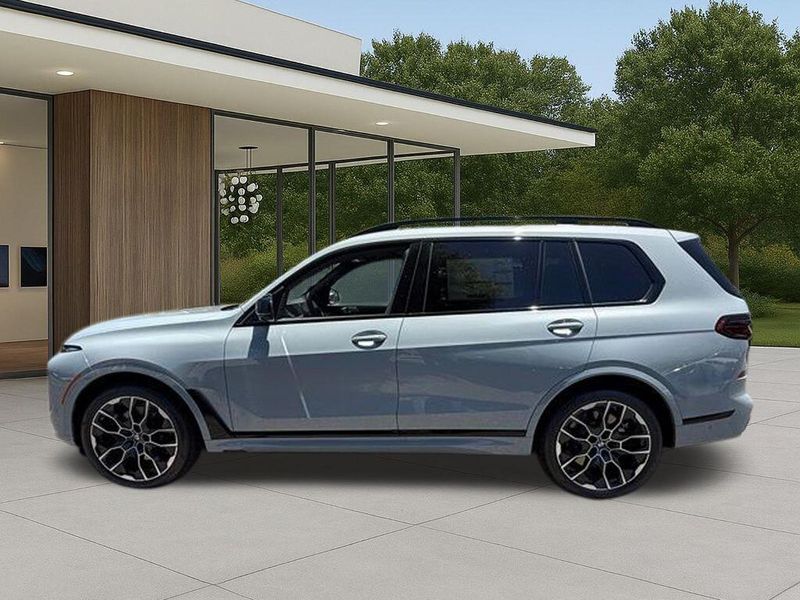 New 2027 BMW X7 M60iImage 14