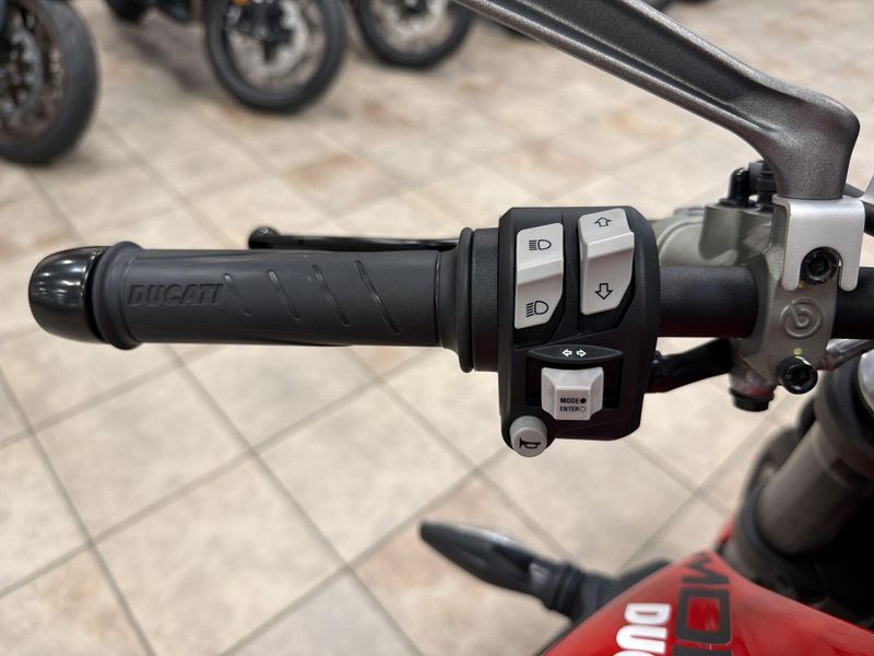 Used 2022 Ducati MONSTER PLUS Image 22