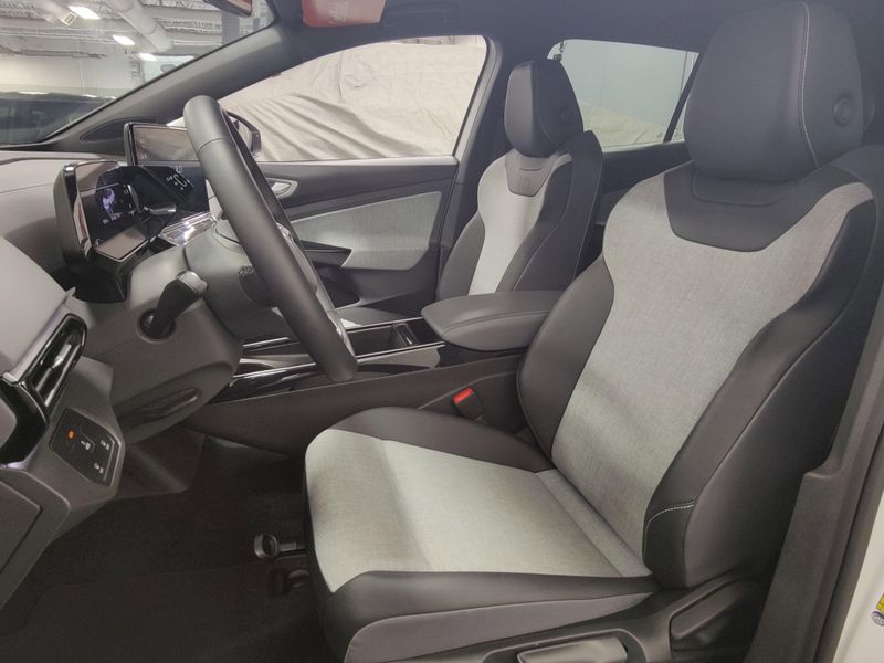 2023 Volkswagen ID.4 Image 13