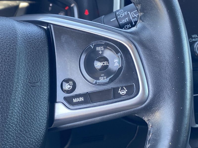 2022 Honda CR-V TouringImage 28