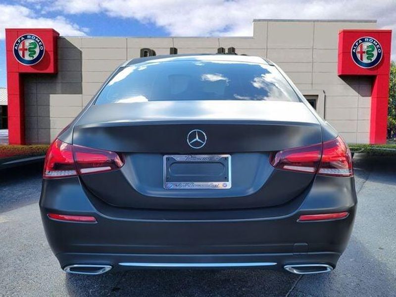 2020 Mercedes Benz A 220 photo 4