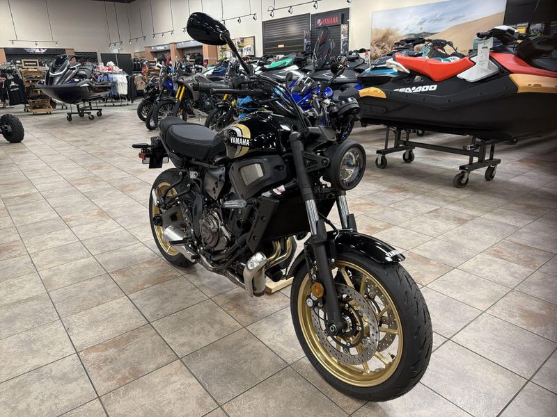 New 2026 Yamaha XSR900 Image 11