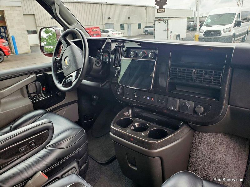 Used 2024 Chevrolet Express Cargo Image 27