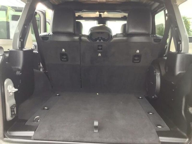 2023 Jeep Wrangler Rubicon 392Image 22