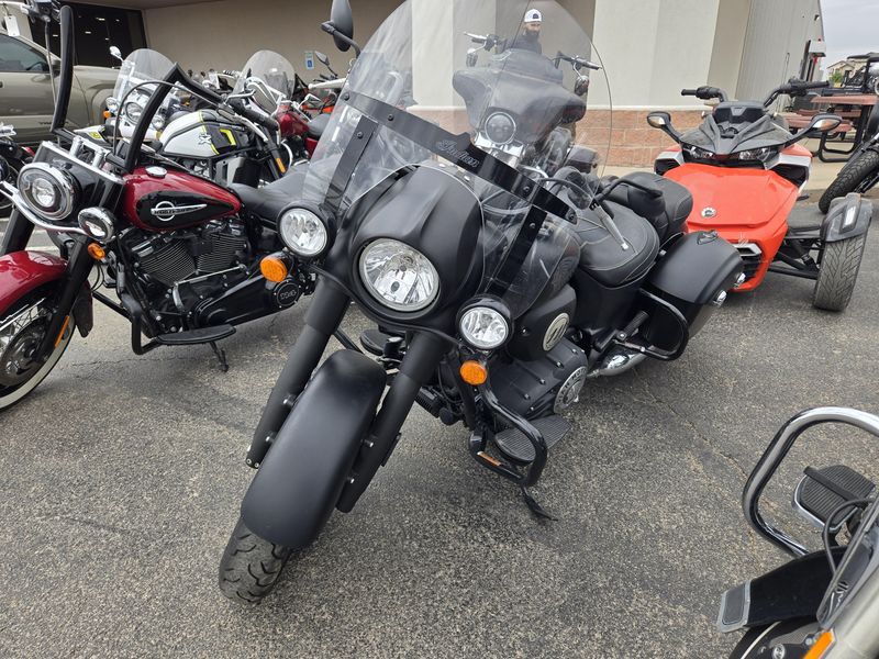 USED 2018 INDIAN MOTORCYCLE SPRINGFIELD DARK HORSE Image 3