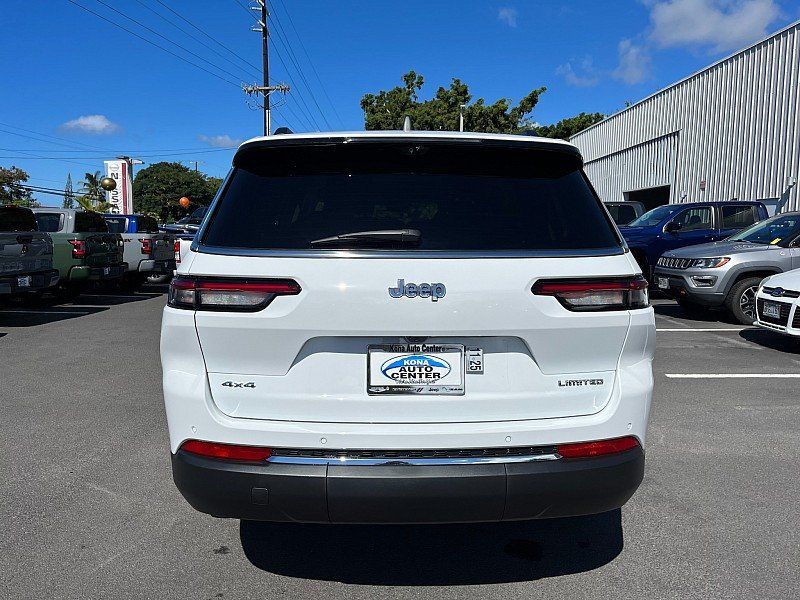 2024 Jeep Grand Cherokee L Limited 4x4 in a Bright White Clear Coat exterior color. Kona Auto Center 1-888-985-0772 konaautocenter.com 