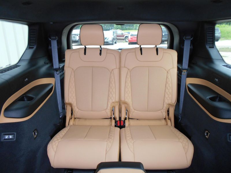 2025 Jeep Grand Cherokee L Image 10