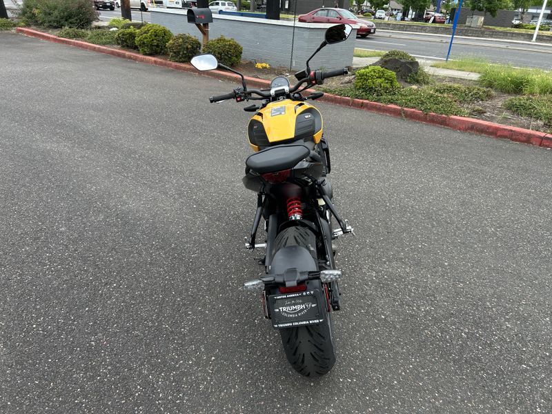 New 2026 Triumph TRIDENT 660 