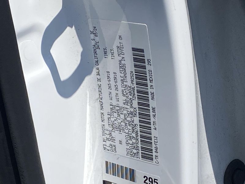 Used 2024 Toyota Tacoma 2WD TRD SportImage 8