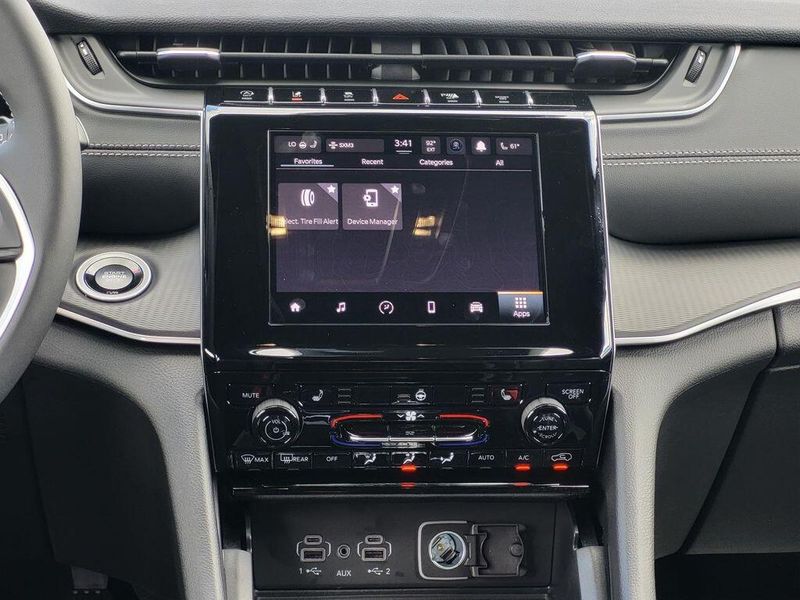 2025 Jeep Grand Cherokee L Altitude X 4x4Image 31