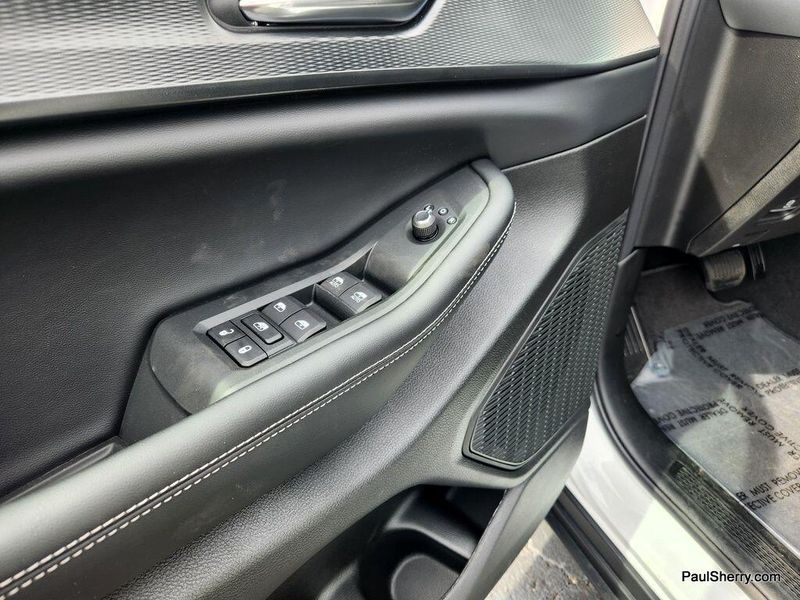 2025 Jeep Grand Cherokee L Altitude X 4x4Image 17
