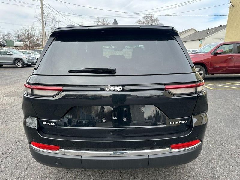 2025 Jeep Grand Cherokee Laredo X 4x4Image 9