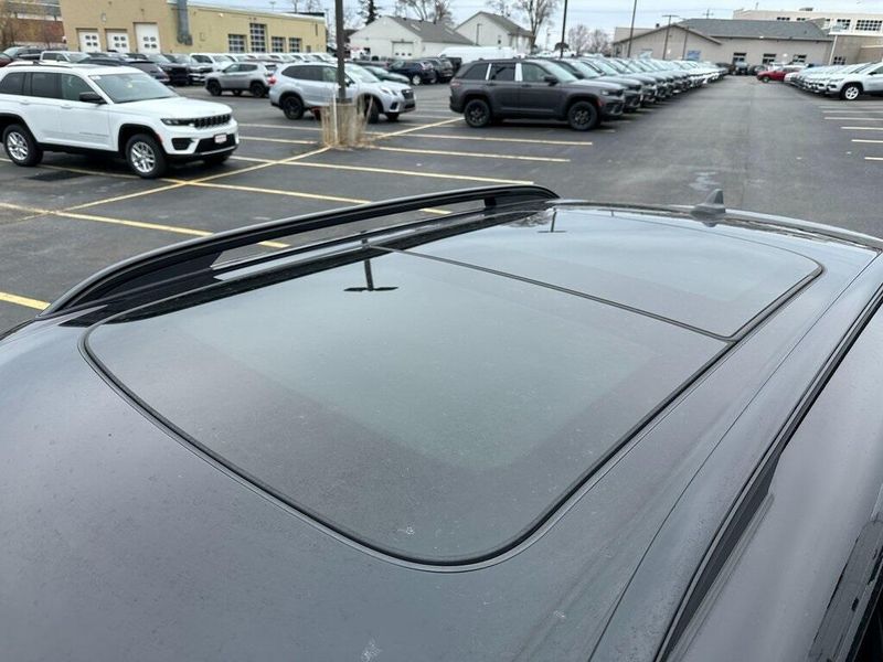 2018 MINI Countryman BaseImage 17