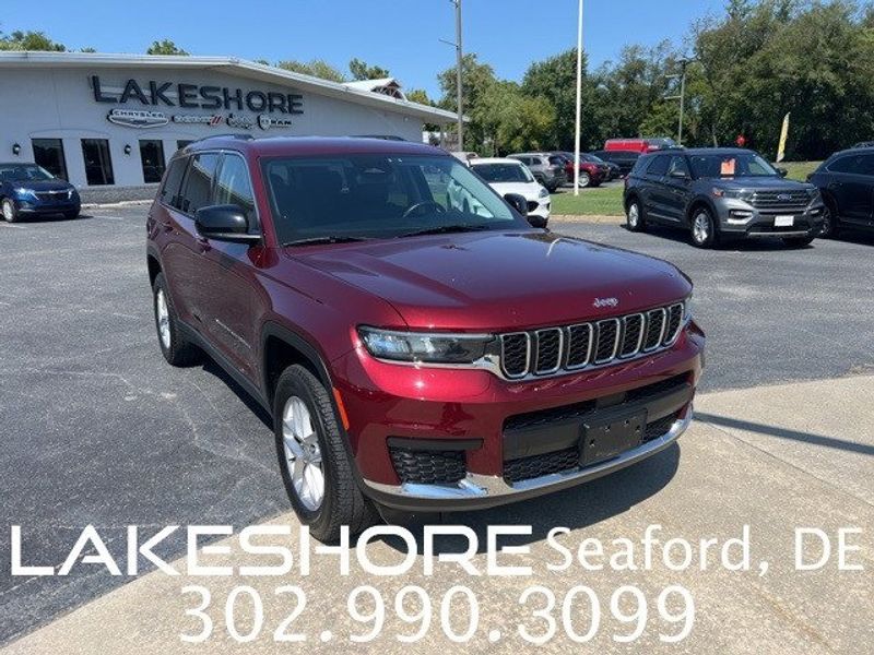 2021 Jeep Grand Cherokee L LaredoImage 1