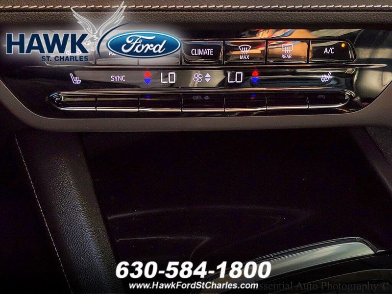 2021 Buick Envision Essence photo 14