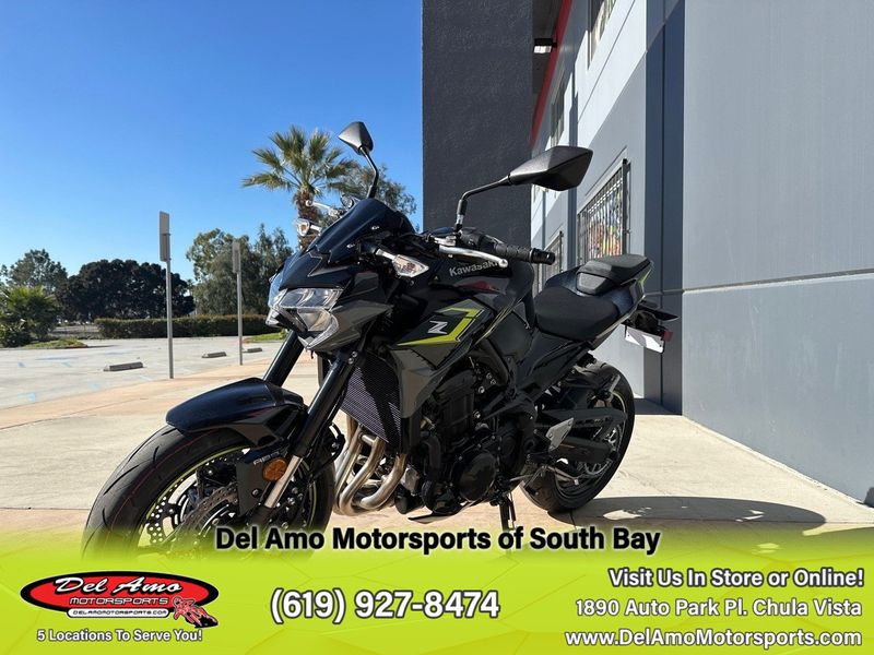 2024 Kawasaki ZR900FRFNL-BK1  in a METALLIC SPARK BLACK/METALLIC MATTE DARK GRAY exterior color. Del Amo Motorsports of South Bay (619) 547-1937 delamomotorsports.com 