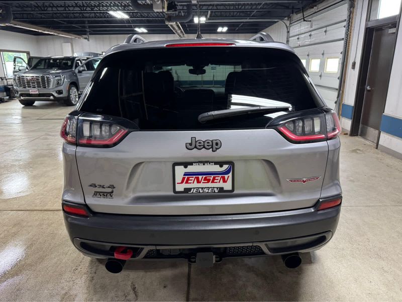 2021 Jeep Cherokee Trailhawk photo 3