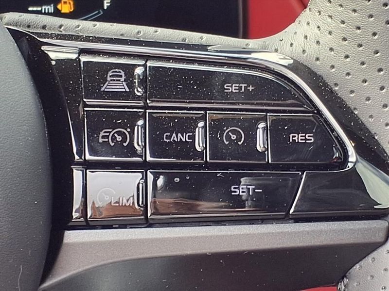 New 2026 Maserati Grecale ModenaImage 18