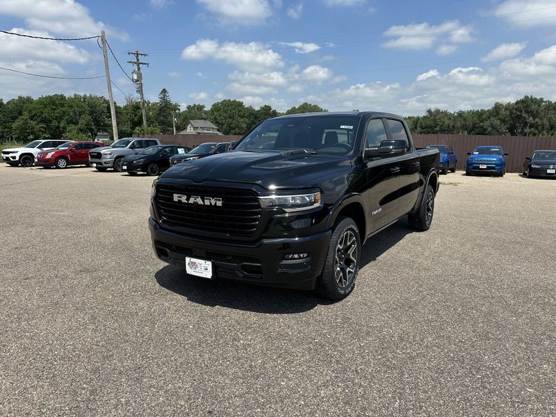 2025 RAM 1500 Laramie Crew Cab 4x4 5