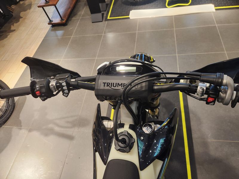 2026 Triumph TF250E Image 3