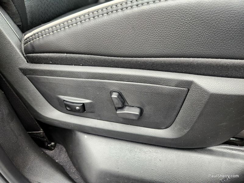 New 2026 RAM 3500 Laramie Crew Cab 4x4 6'4' Box