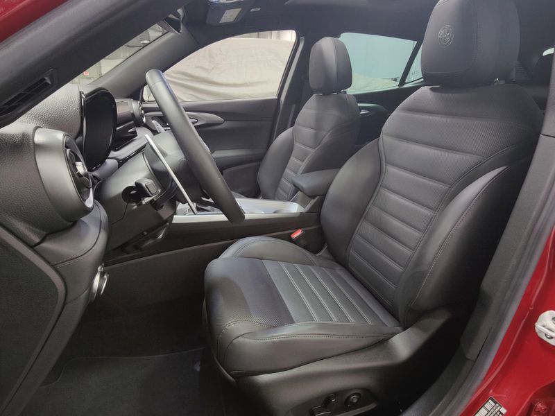 Used 2024 Alfa Romeo Tonale Veloce Premium AWD w/Sunroof/ActivImage 20