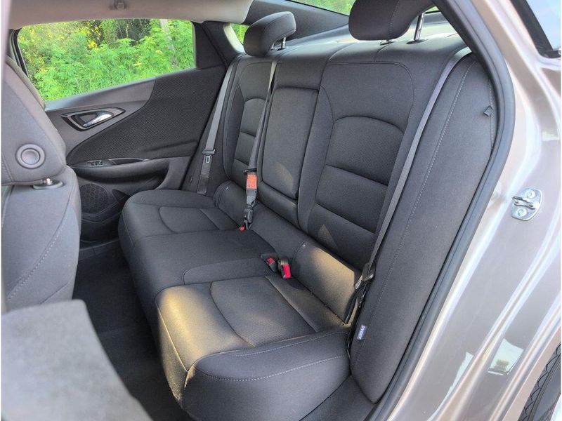 Used 2024 Chevrolet Malibu LTImage 27