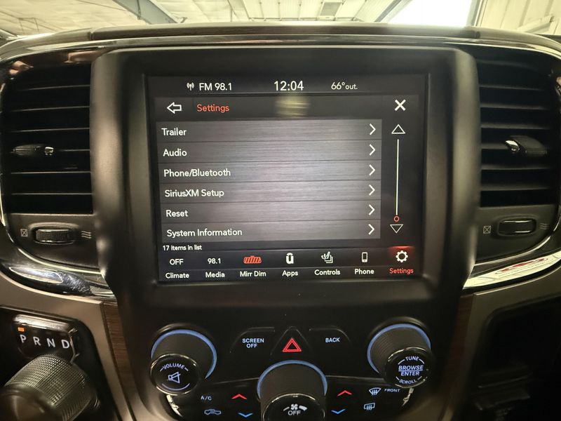 Used 2018 RAM 1500 LaramieImage 30