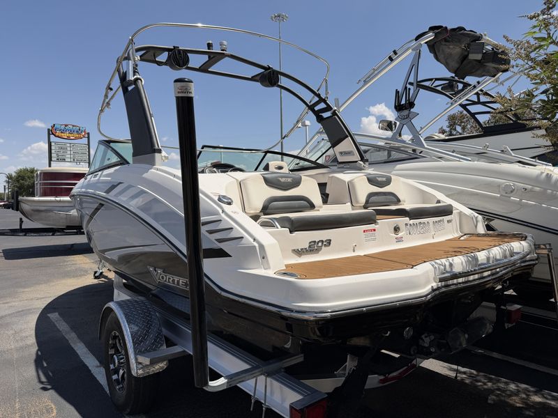 USED 2019 CHAPARRAL 203 VORTEX VRX Image 3