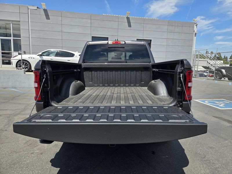 New 2026 RAM 1500 Express Crew Cab 4x4 5'7' Box