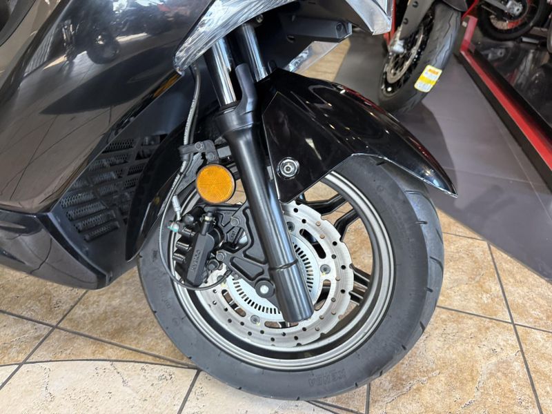 Used 2022 Kymco XTOWN 300I ABS Image 6