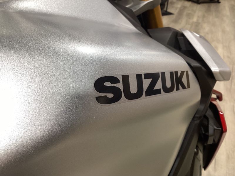 2024 Suzuki GSXS1000Image 18