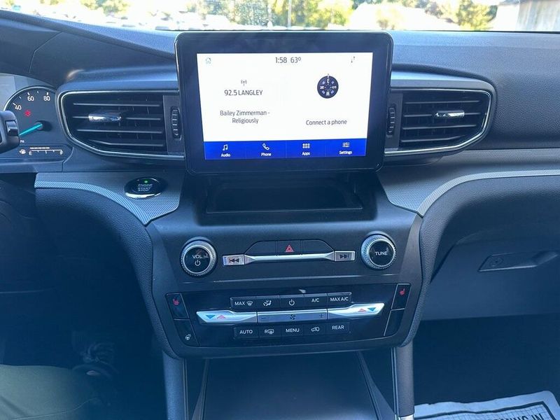 2020 Ford Explorer XLT photo 6