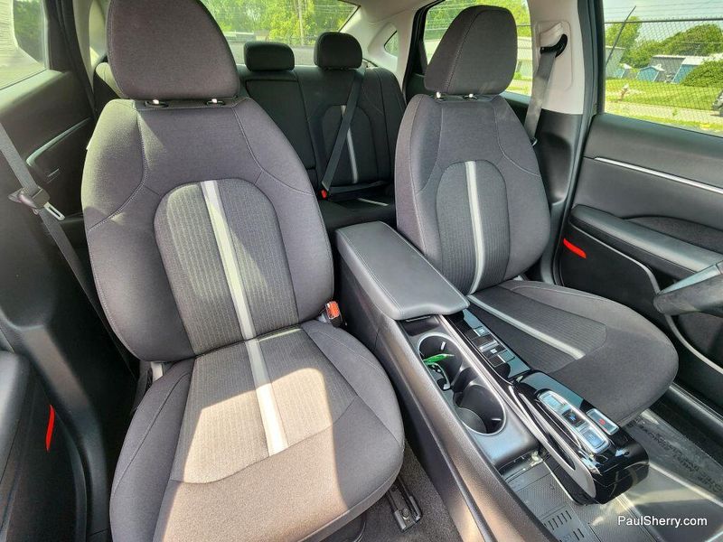 2022 Hyundai Sonata SELImage 23