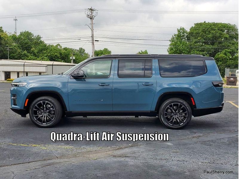 2026 Jeep Grand Wagoneer L Summit Obsidian 4x4