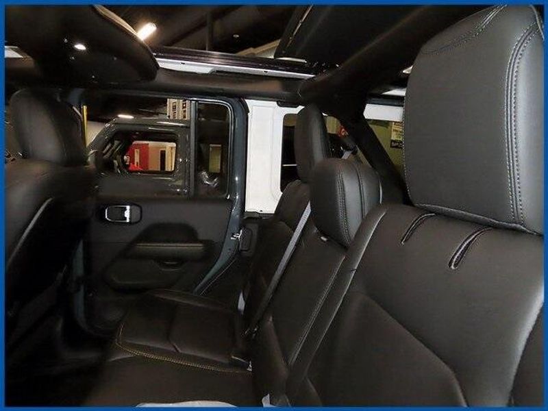 2025 Jeep Wrangler Rubicon 392Image 9