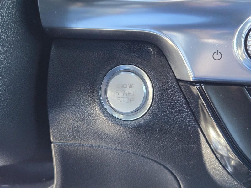 Used 2022 Kia Telluride LX AWD