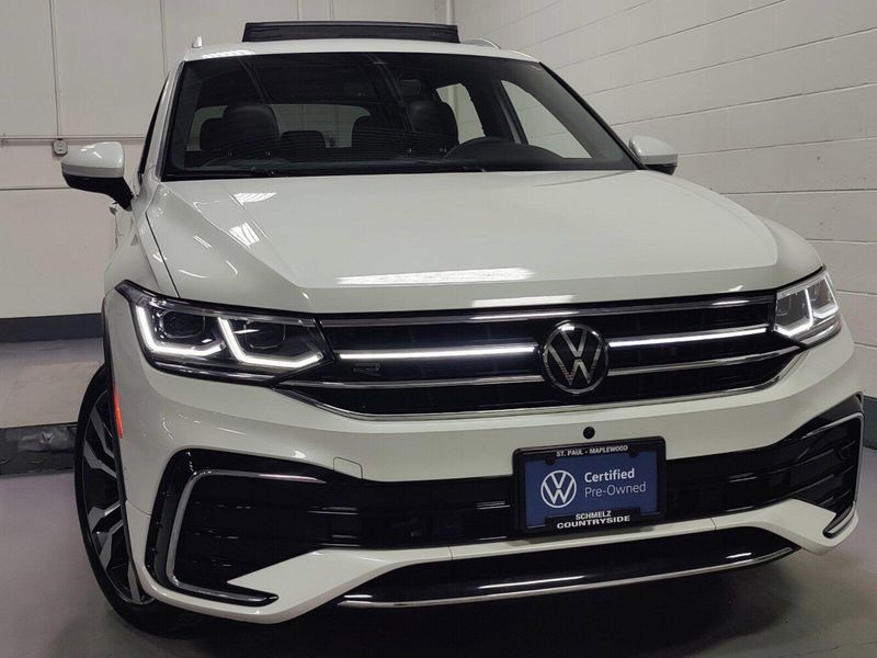 2022 Volkswagen Tiguan SEL R-Line AWD w/Sunroof/NavImage 2