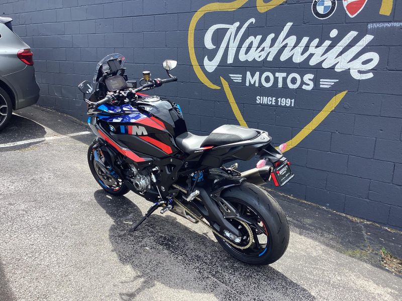 2025 BMW M 1000 XR 