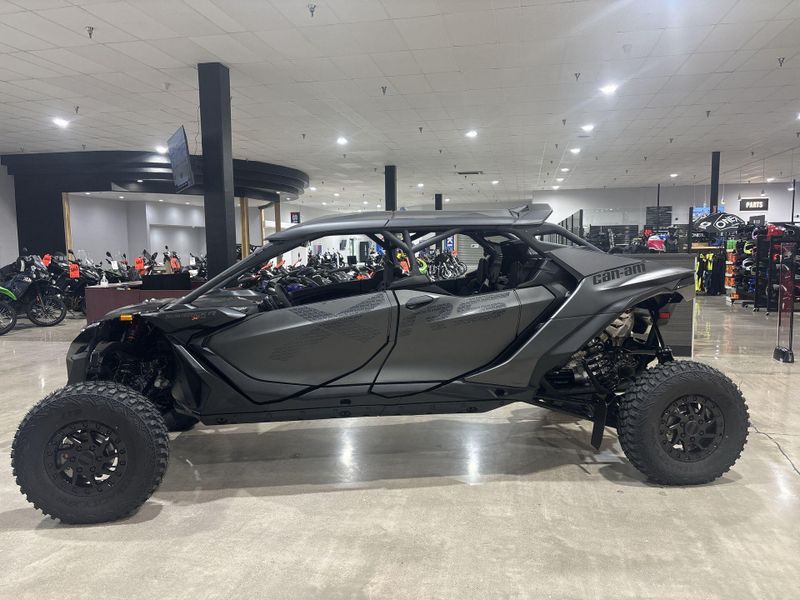 New 2026 Can-Am MAVERICK R MAX X RS 999T DCT Image 12