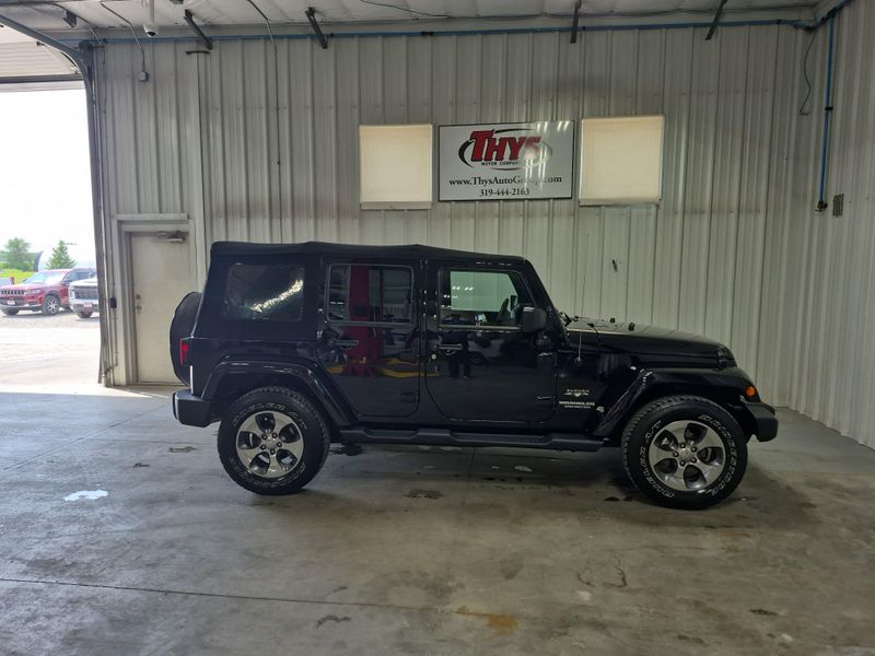 Used 2016 Jeep Wrangler Unlimited SaharaImage 1